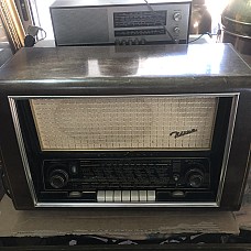 Radio vintage Blaupunkt meuble ancien – pièce de collection